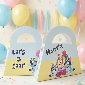 Traktatie tasje driehoek printable Bluey
