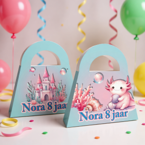 Traktatie tasje driehoek printable Axolotl